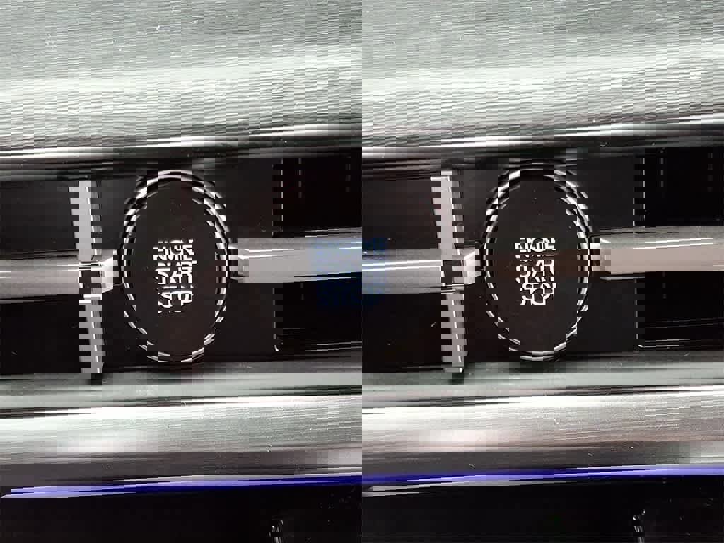 Used 2025 Hyundai Santa Fe Limited image 25