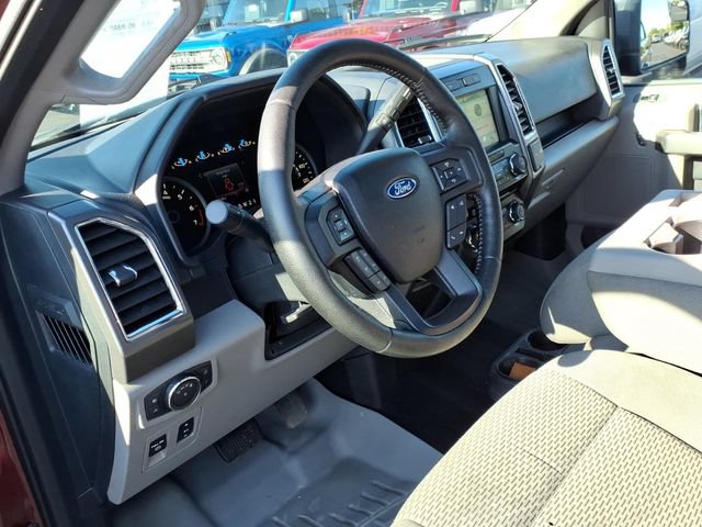 Used 2016 Ford F150 XLT w/ Equipment Group 302A Luxury AWD/4WD image 15