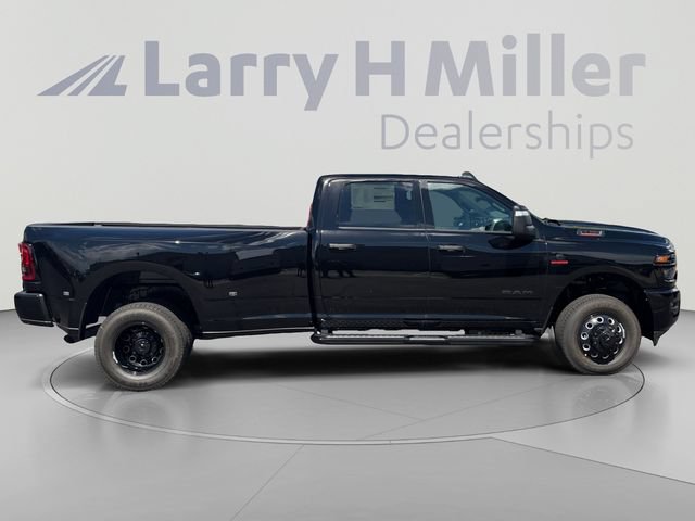 New 2026 RAM 3500 Big Horn AWD/4WD image 6