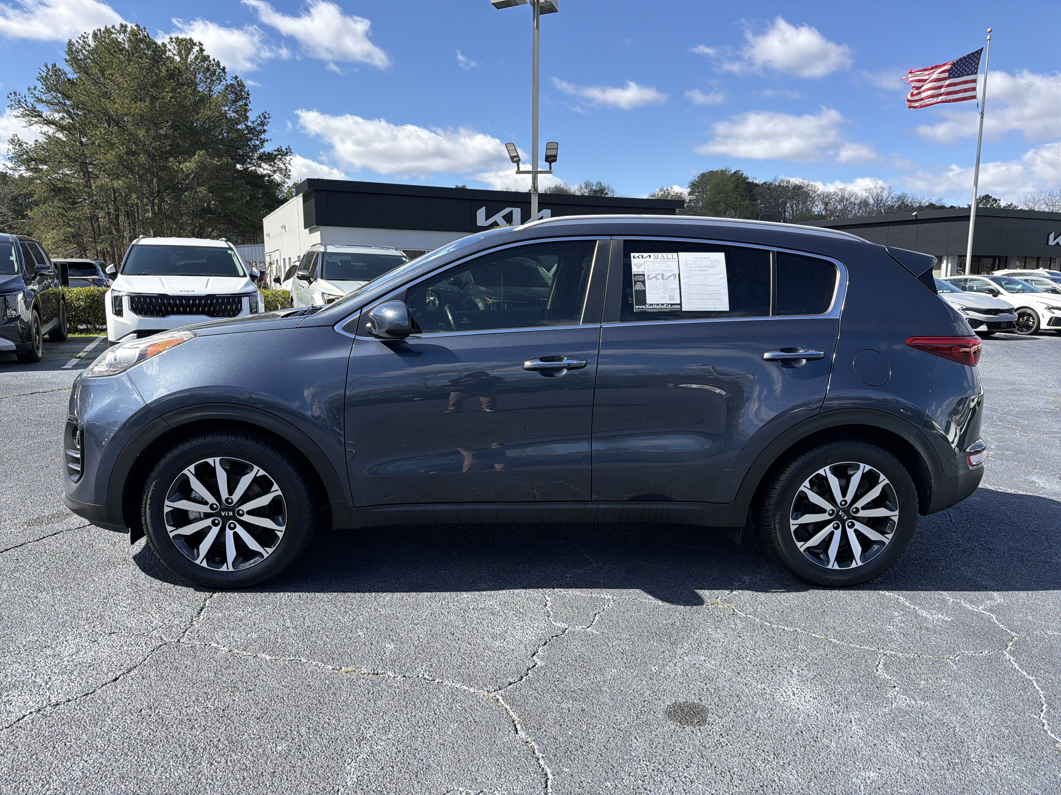 Used 2017 Kia Sportage EX image 4