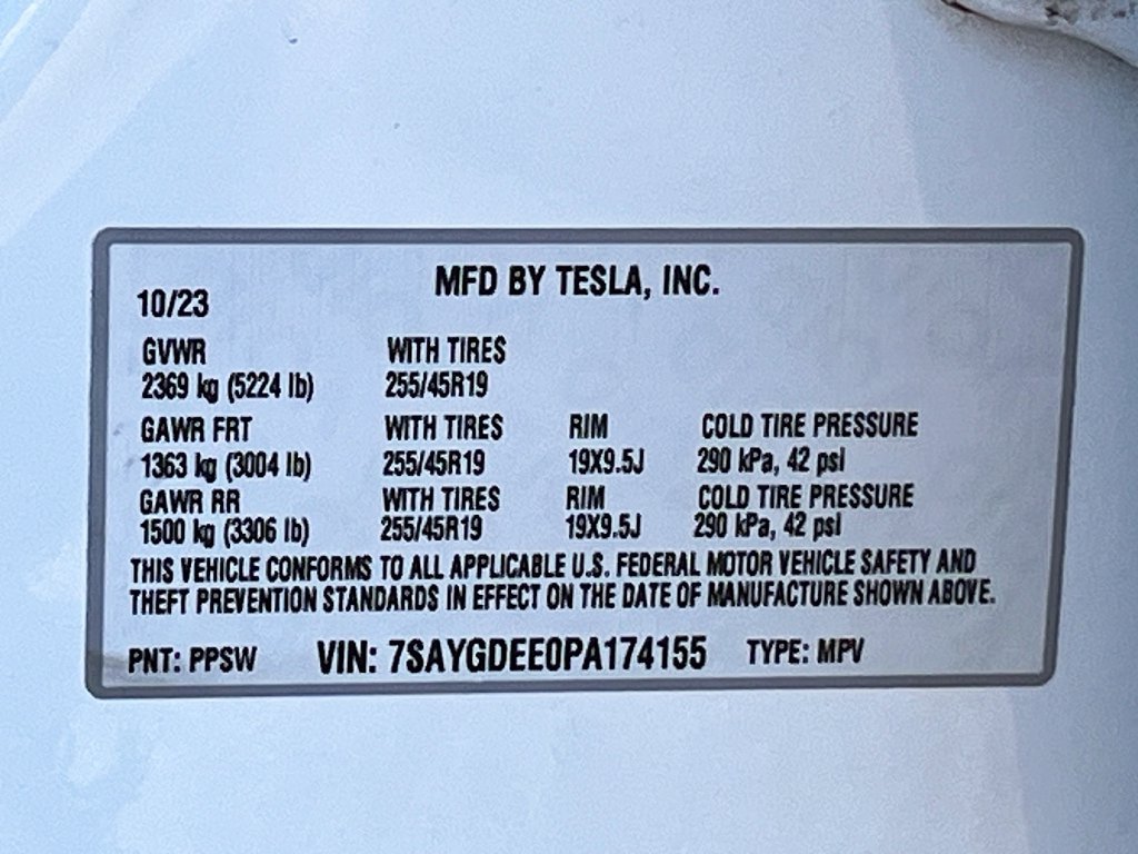 Used 2023 Tesla Model Y Long Range AWD/4WD image 31