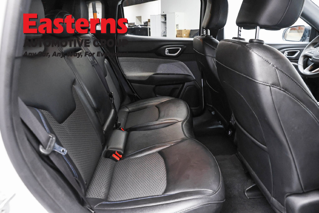 Used 2024 Jeep Compass Latitude AWD/4WD image 23