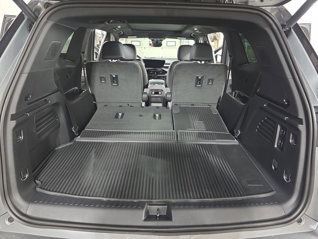 New 2026 Buick Enclave Avenir w/ Super Cruise Package image 14