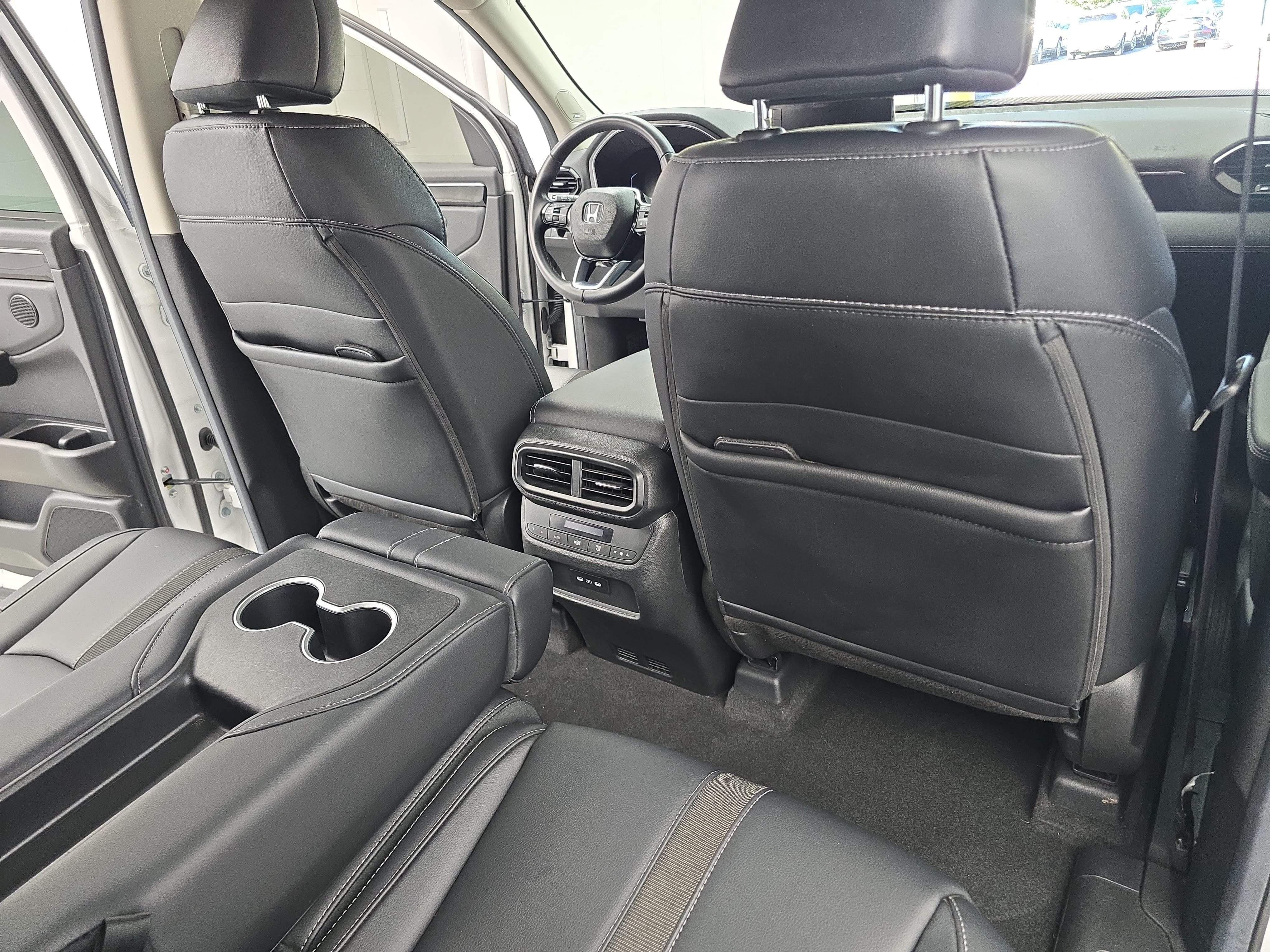 Certified 2025 Honda Pilot Touring image 11