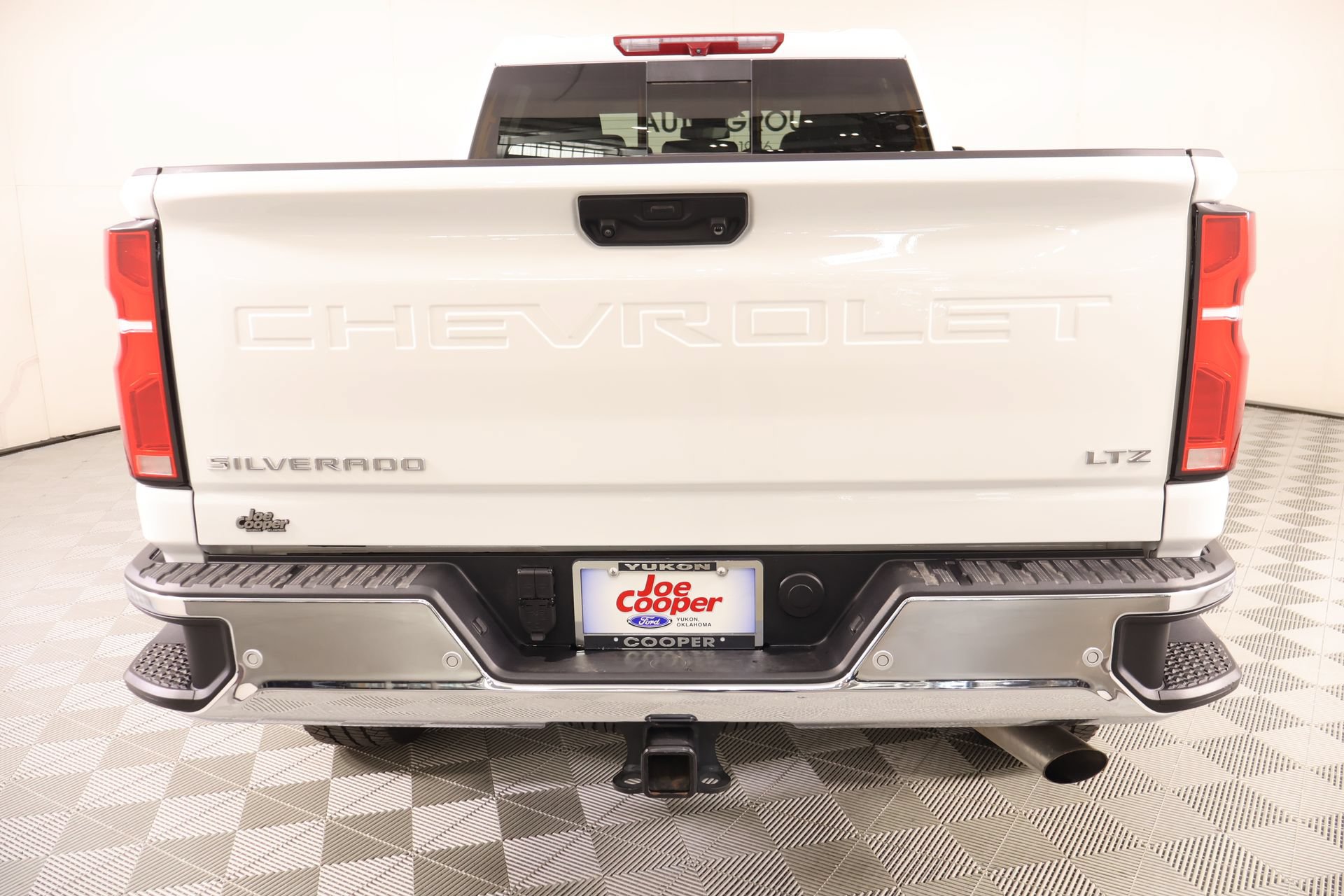 Used 2025 Chevrolet Silverado 2500 LTZ w/ LTZ Convenience Package AWD/4WD image 21