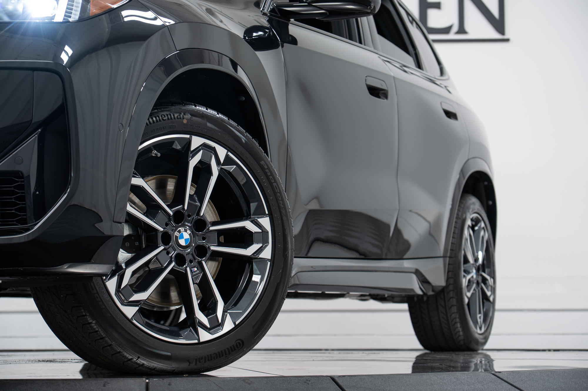 New 2026 BMW X1 xDrive28i w/ Technology Package AWD/4WD image 27