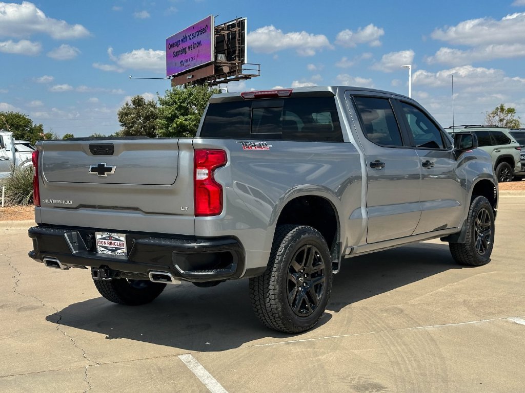 Used 2026 Chevrolet Silverado 1500 LT Trail Boss w/ Convenience Package II AWD/4WD image 3