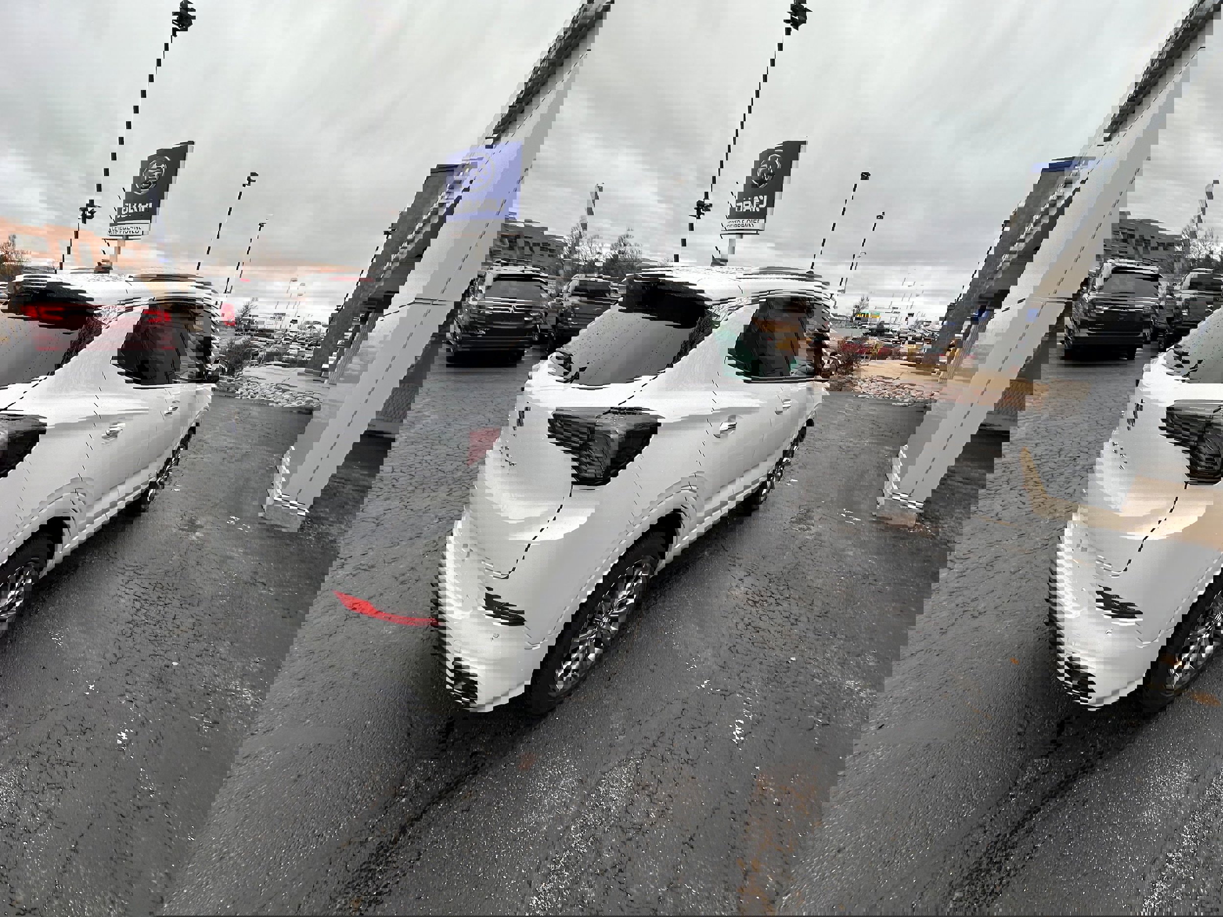 Used 2026 Buick Encore GX Avenir w/ Avenir Technology Package image 2