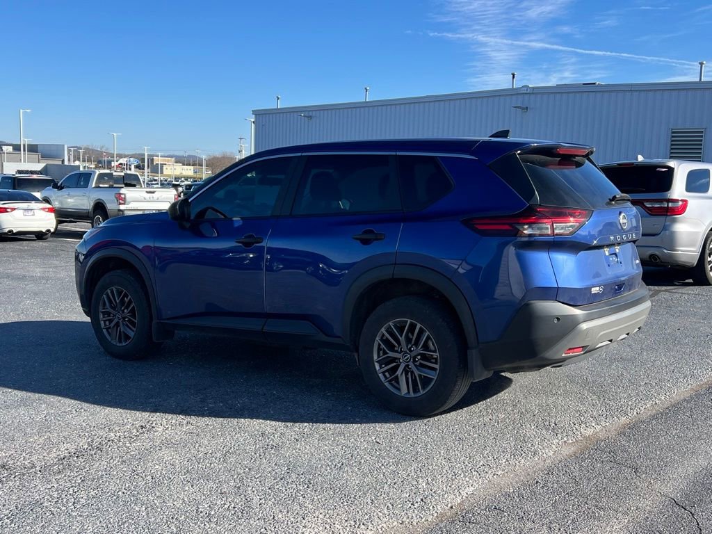 Used 2023 Nissan Rogue S image 7