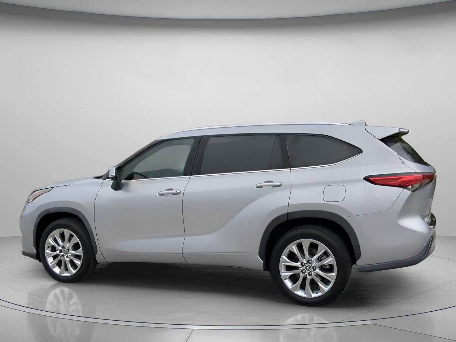 Used 2022 Toyota Highlander Limited image 17