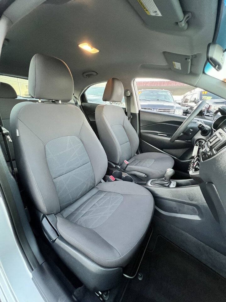 Used 2013 Kia Rio LX w/ PWR Pkg FWD image 18