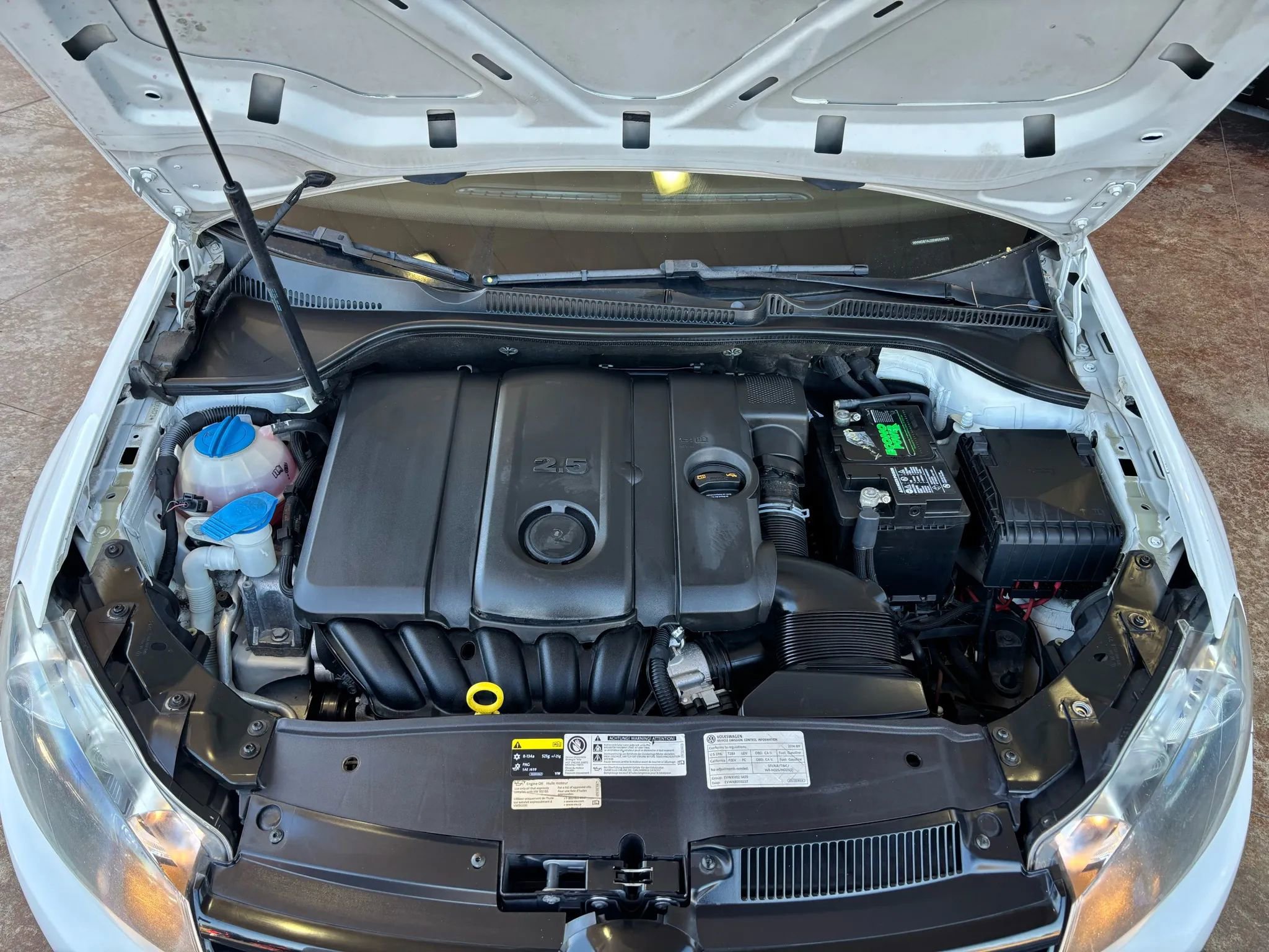 Used 2014 Volkswagen Golf 4-Door image 26