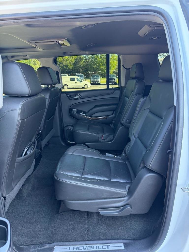 Used 2018 Chevrolet Suburban LT AWD/4WD image 17