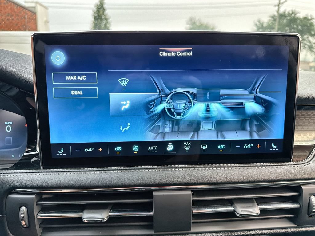 Used 2026 Lincoln Corsair Premiere FWD image 17
