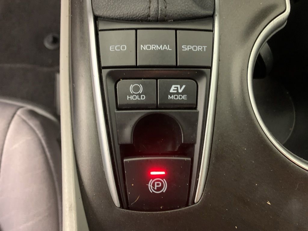 Used 2021 Toyota Camry LE FWD image 26