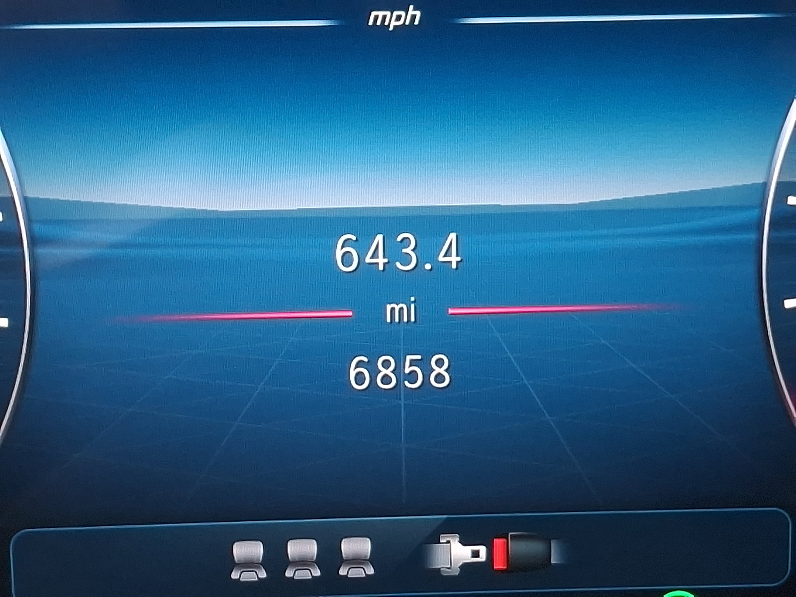 Used 2025 Mercedes-Benz GLC 300 image 19