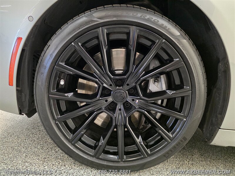 Used 2020 BMW 750i xDrive w/ Executive Package AWD/4WD image 17