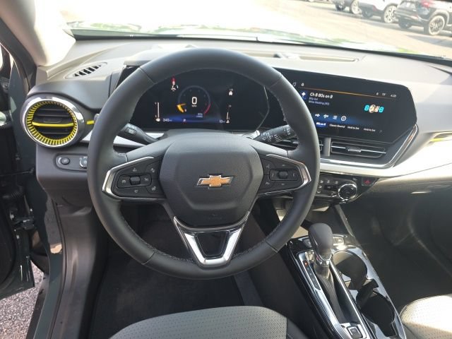 New 2026 Chevrolet Trax LT w/ Driver Confidence Package FWD image 17