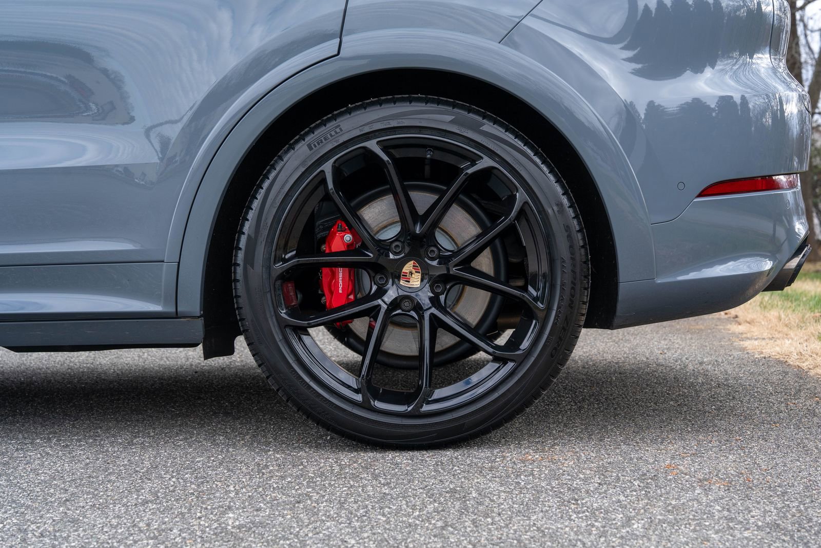 Certified 2025 Porsche Cayenne GTS image 12