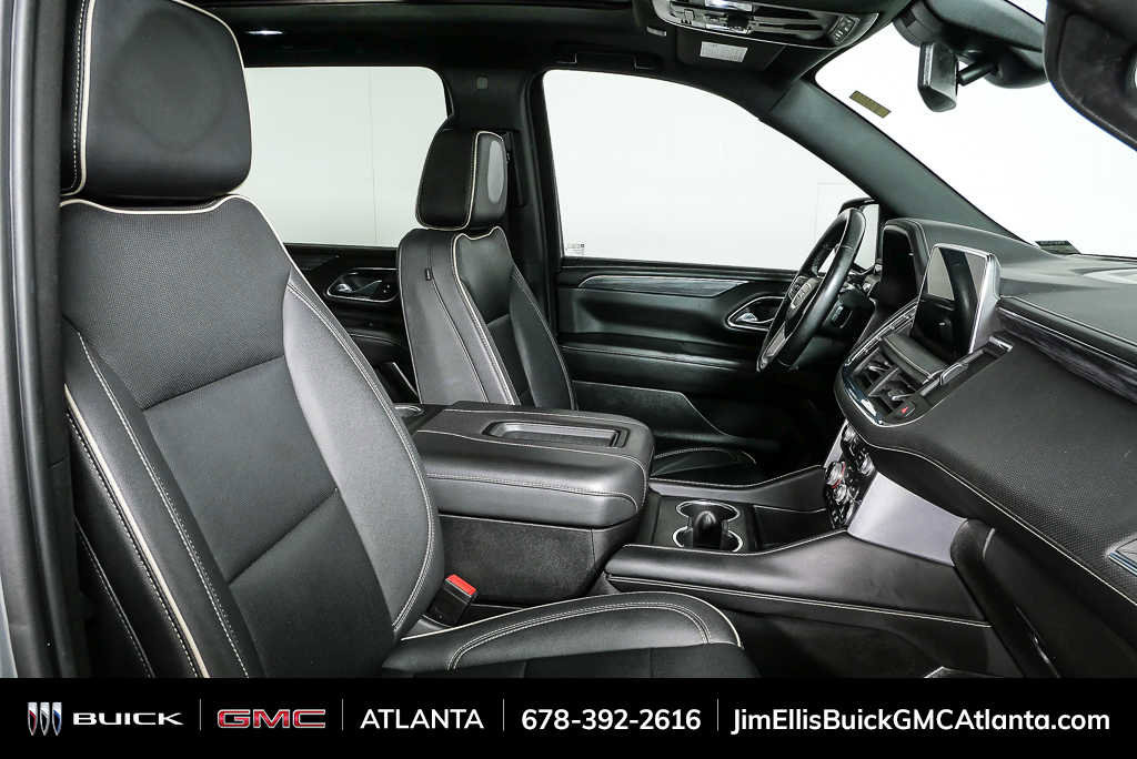 Used 2023 GMC Yukon XL SLT w/ SLT Premium Package image 23