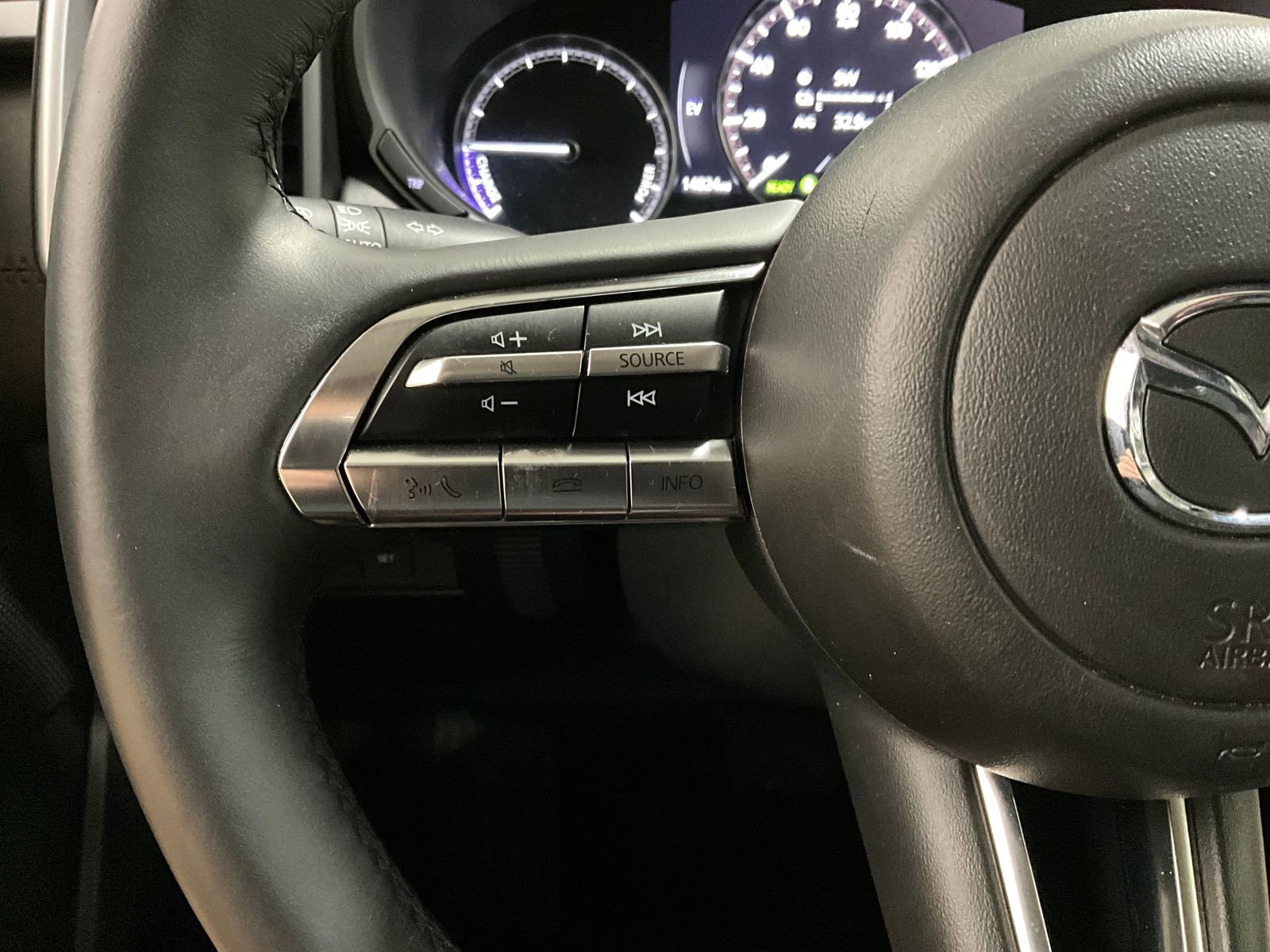 Used 2025 MAZDA CX-50 AWD 2.5 Hybrid w/ Premium Pkg image 15