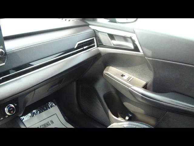 Used 2023 Mitsubishi Outlander SE AWD/4WD image 30
