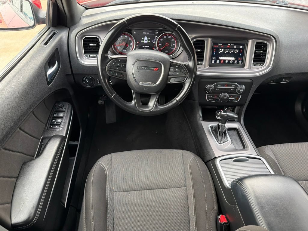 Used 2022 Dodge Charger SXT RWD image 21
