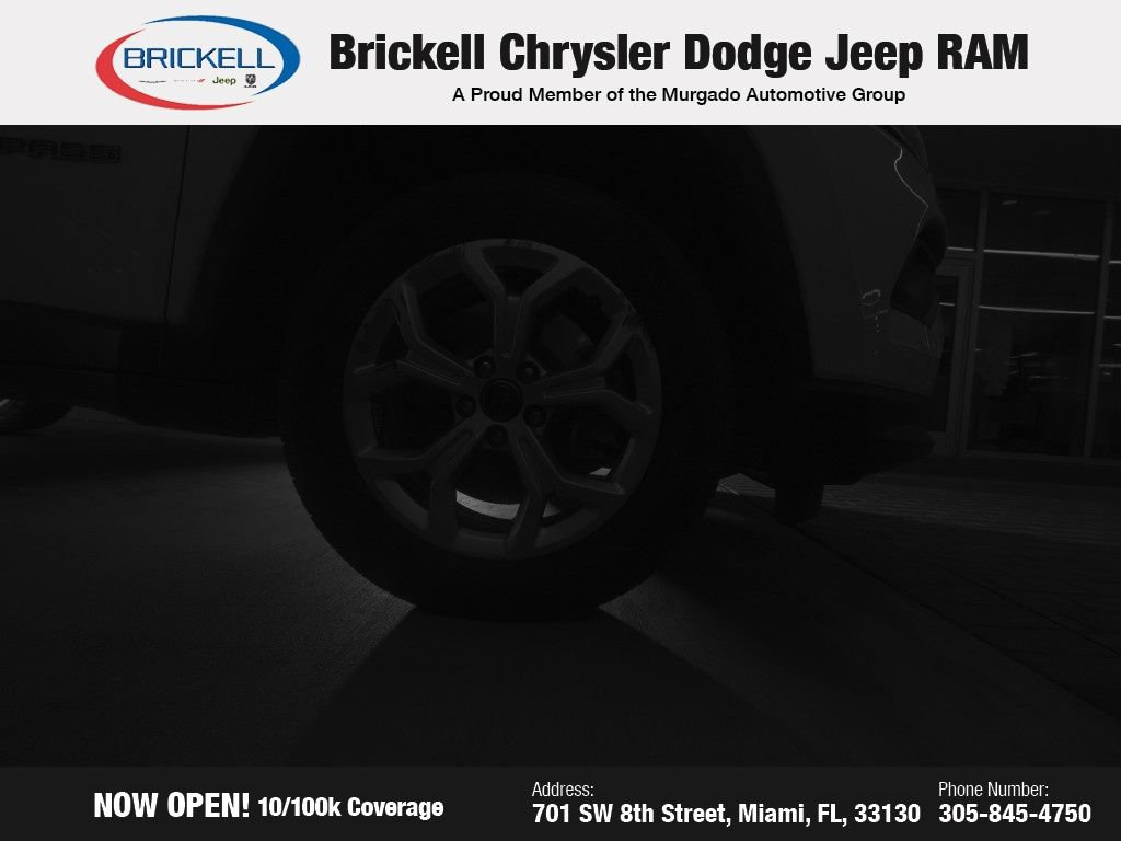 Used 2025 Jeep Compass Latitude image 25