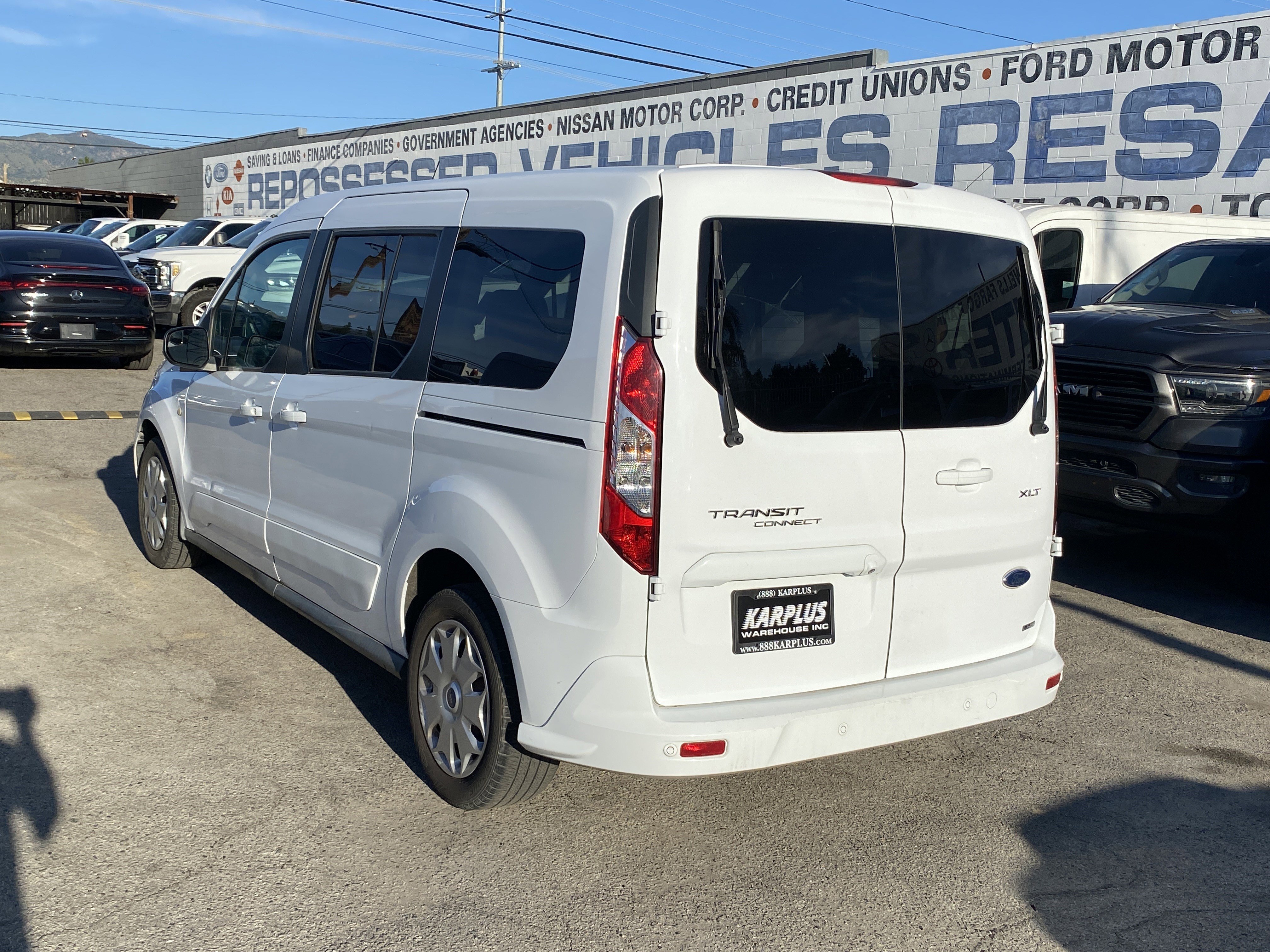 Used 2015 Ford Transit Connect XLT image 8