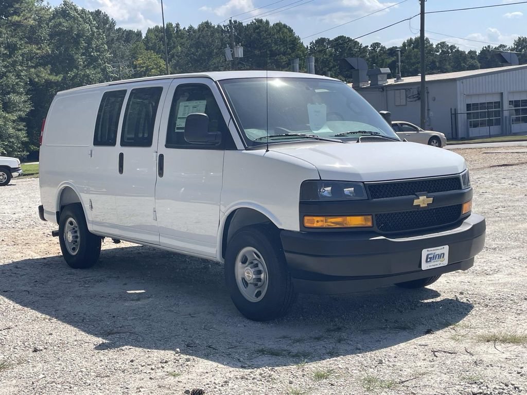 New 2026 Chevrolet Express 2500 w/ Driver Convenience Package RWD image 5