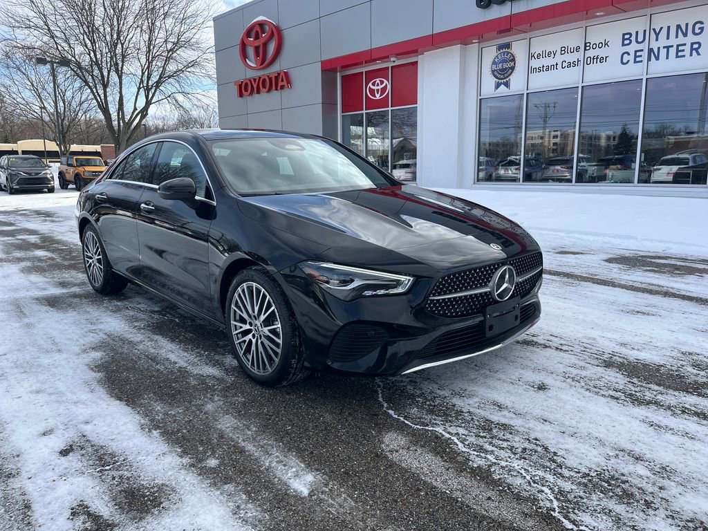 Used 2025 Mercedes-Benz CLA 250 4MATIC image 7
