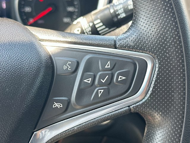 Used 2020 Chevrolet Equinox LT w/ LPO, Floor Liner Package FWD image 25