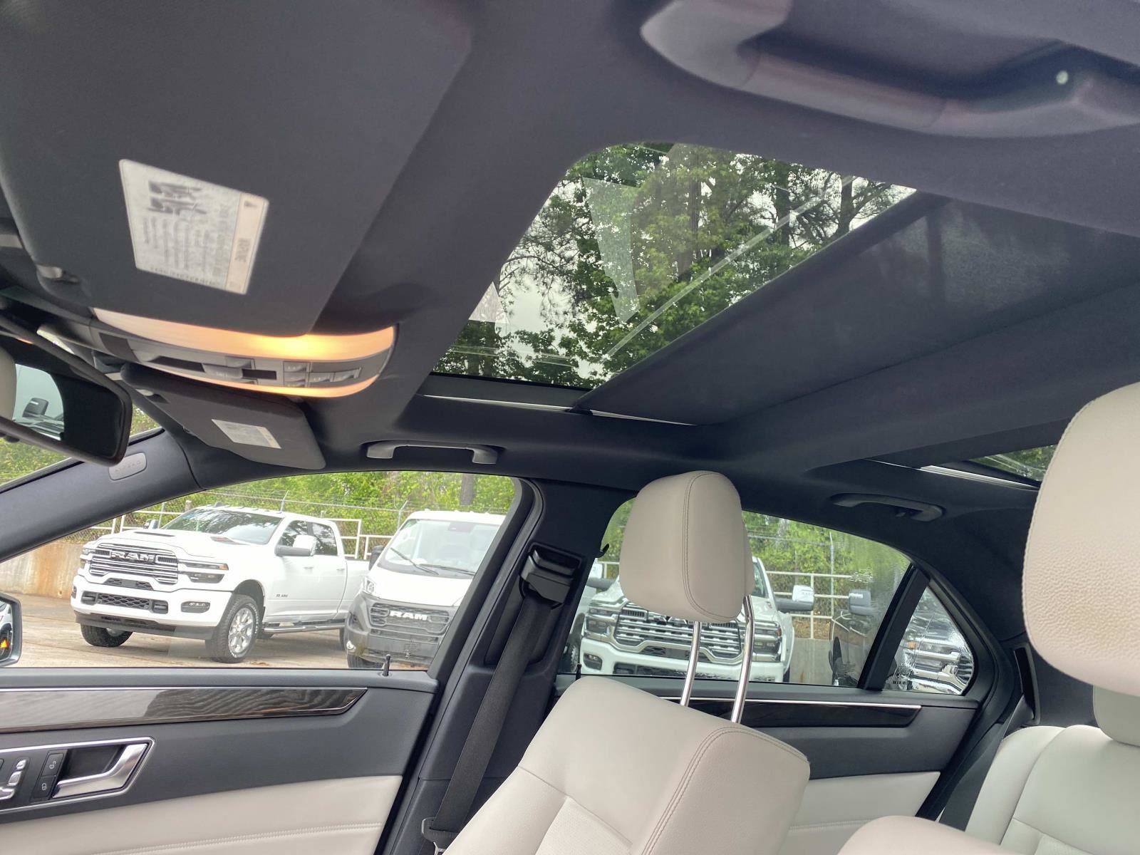 Used 2016 Mercedes-Benz E 350 Sedan image 26
