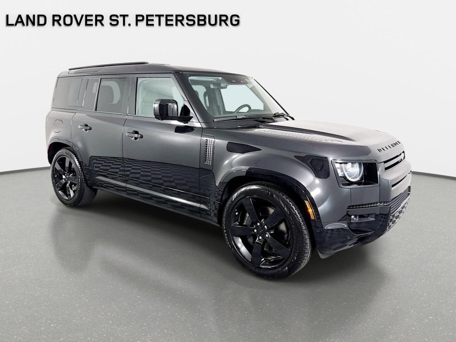 Used 2026 Land Rover Defender 110 X-Dynamic SE AWD/4WD image 3