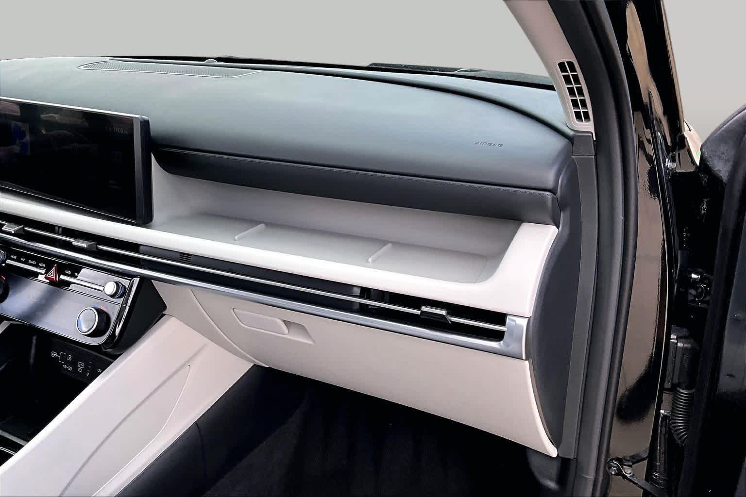 Certified 2025 Hyundai Tucson SEL FWD image 17