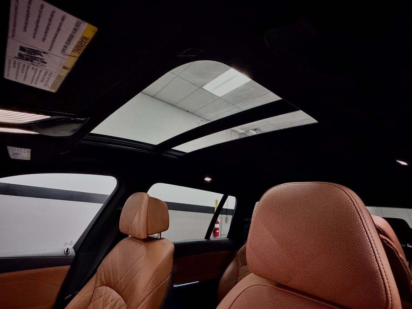 Used 2023 BMW X7 xDrive40i w/ M Sport Package image 25