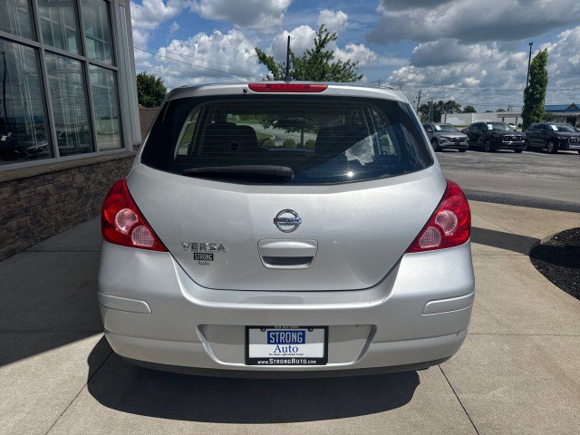 Used 2012 Nissan Versa 1.8 S FWD image 4
