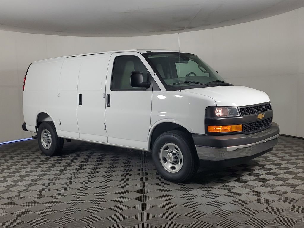 New 2026 Chevrolet Express 2500 w/ Driver Convenience Package RWD image 3