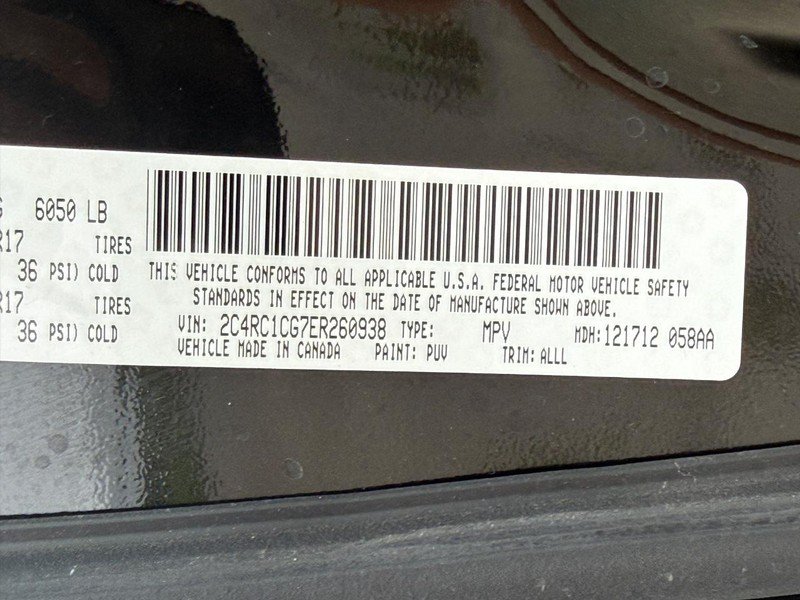 Used 2014 Chrysler Town & Country Touring-L w/ Driver Convenience Group FWD image 26