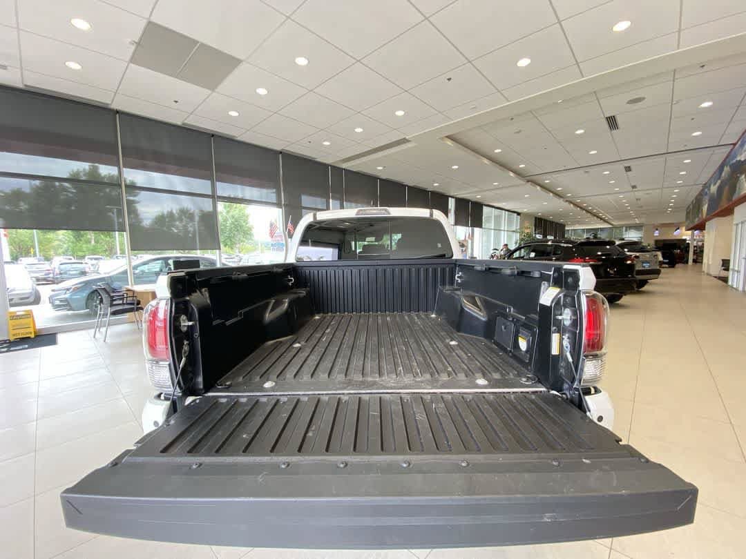 Used 2023 Toyota Tacoma Limited w/ Nightshade Package AWD/4WD image 27