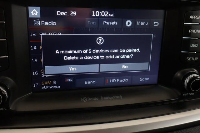 Used 2017 Kia Sorento LX w/ LX Convenience Package image 25