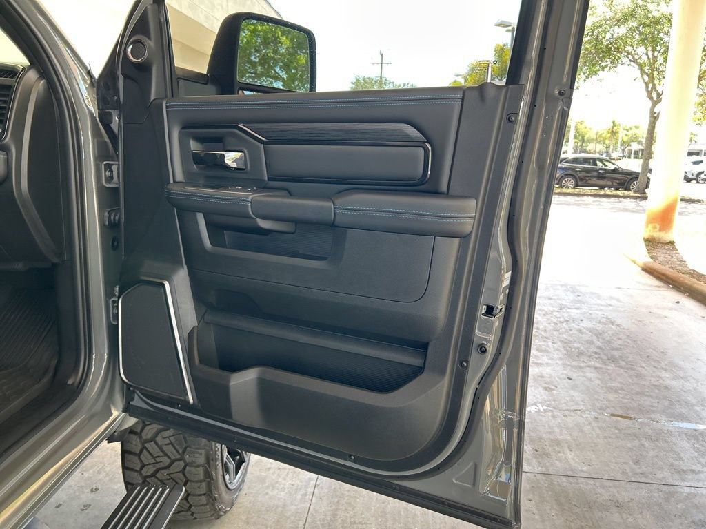 New 2024 RAM 2500 Rebel w/ Towing Technology Group AWD/4WD image 31