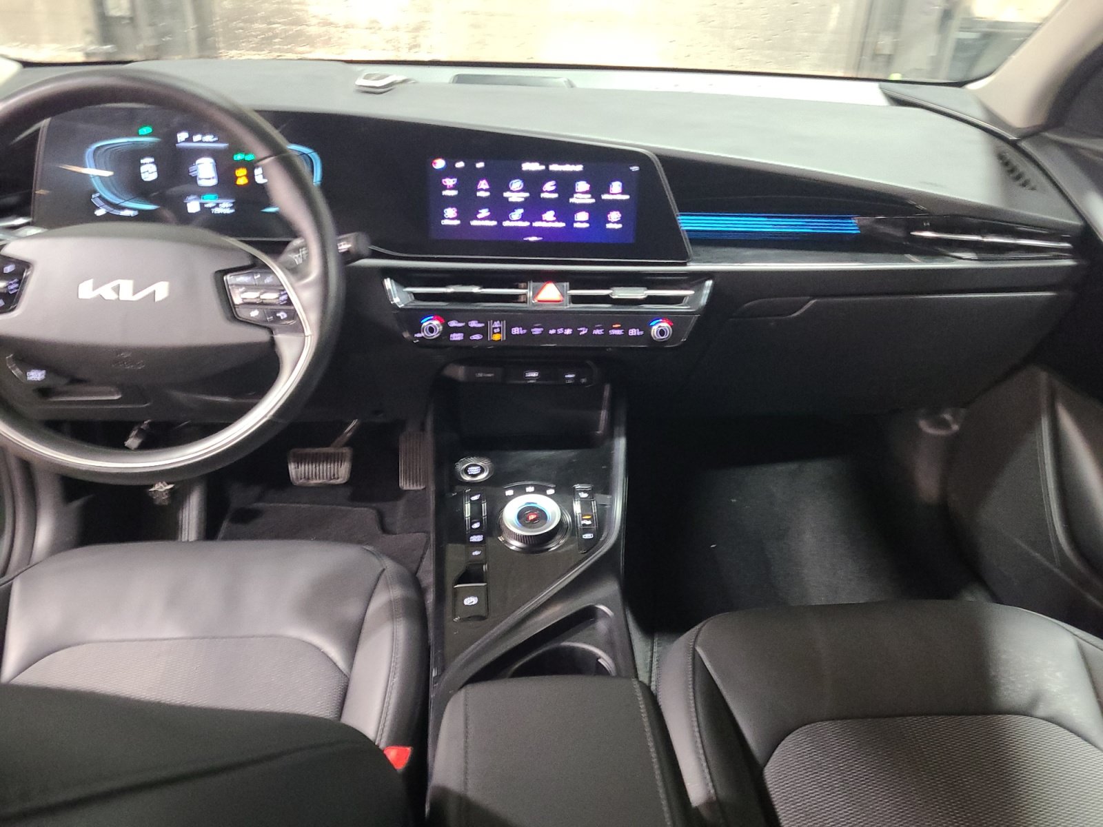 Used 2023 Kia Niro EX w/ EX Cold Weather Package FWD image 20