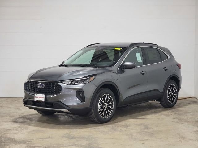 New 2025 Ford Escape SE w/ Class II Trailer Tow Package