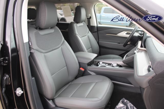 New 2026 Ford Explorer Active w/ Active Comfort Package AWD/4WD image 7