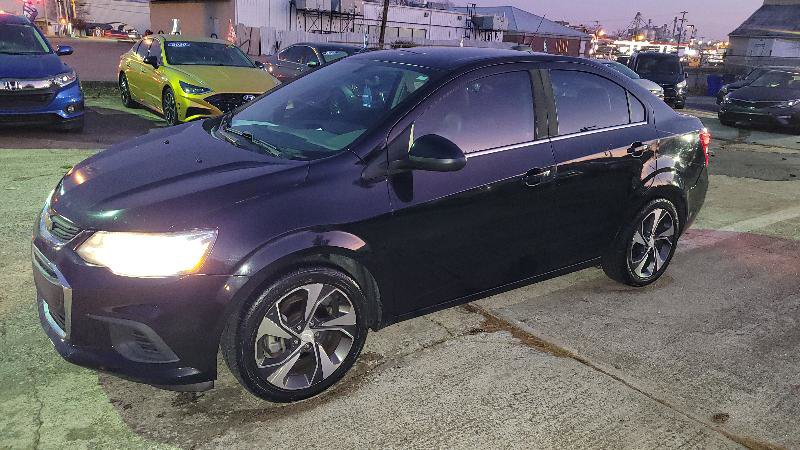 Used 2017 Chevrolet Sonic Premier image 2
