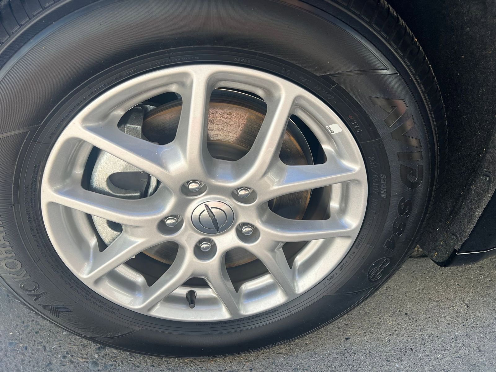 Used 2025 Chrysler Pacifica Select image 33