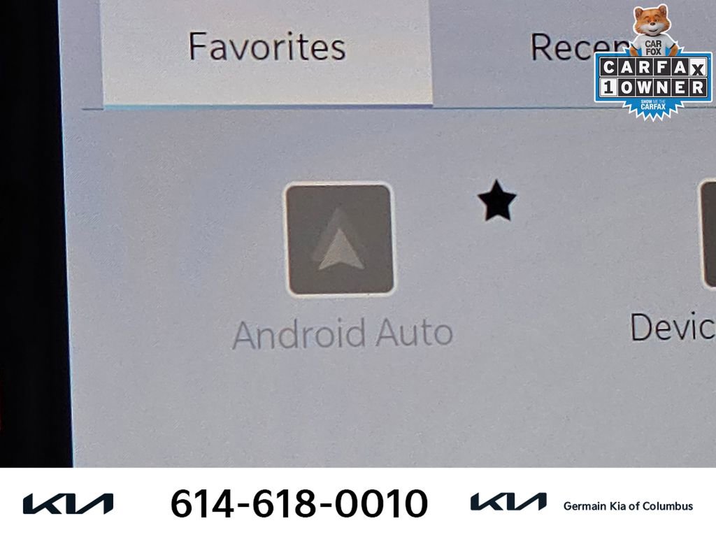 Used 2023 Chrysler Voyager LX image 29