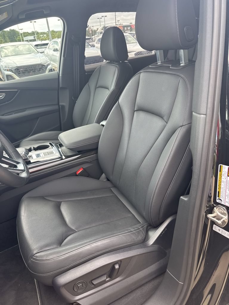 Certified 2025 Audi Q7 3.0T Premium Plus w/ Premium Plus Package AWD/4WD image 8