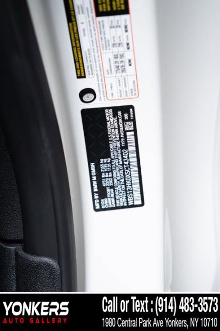 Used 2025 BMW M4 Coupe w/ Executive Package image 28